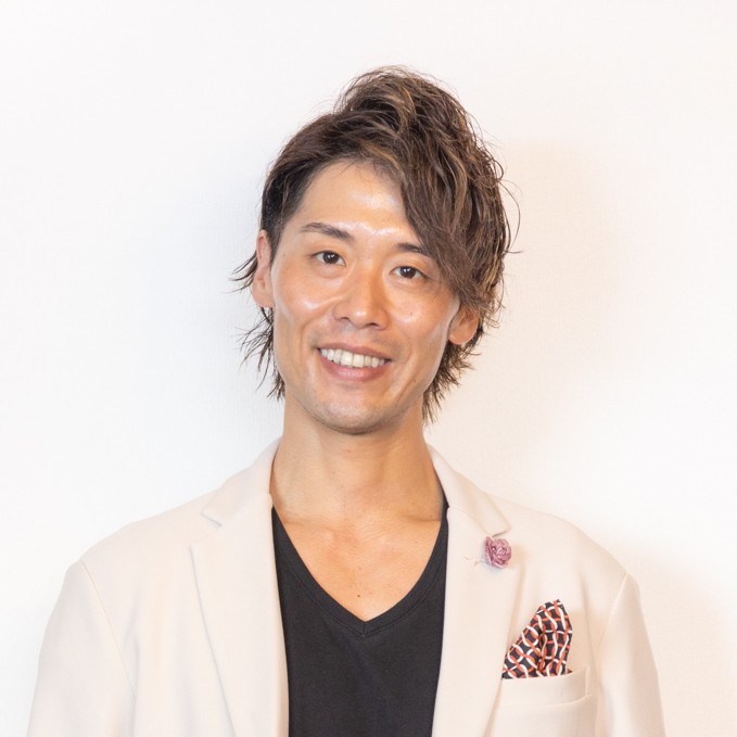 代表取締役社長 奥本 亘